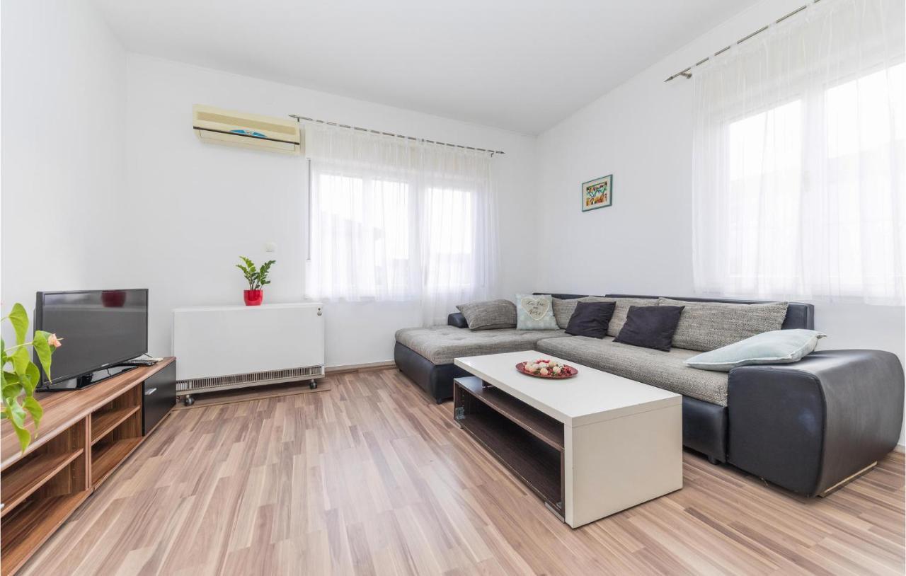 Nice Apartment In Kastel Stafilic With Sauna Kaštela エクステリア 写真