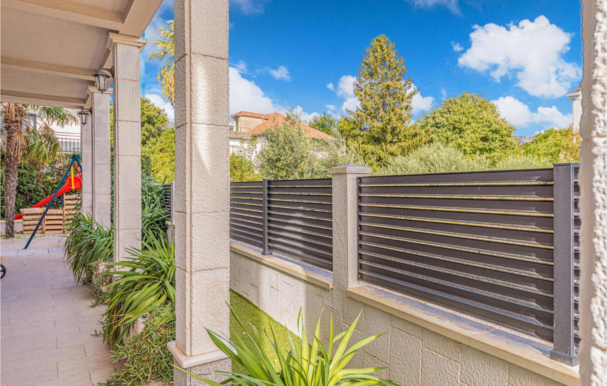 Nice Apartment In Kastel Stafilic With Sauna Kaštela エクステリア 写真