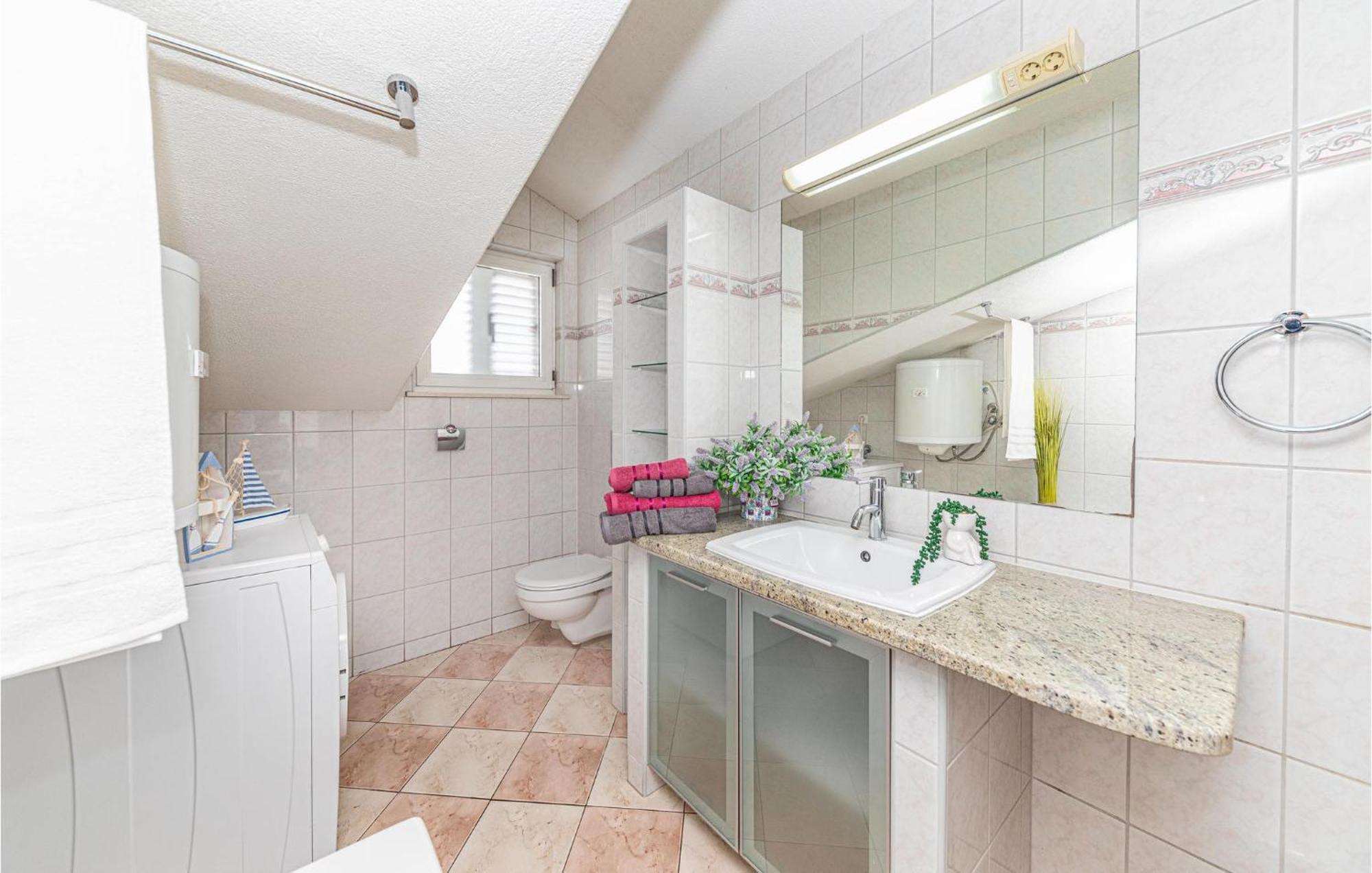 Nice Apartment In Kastel Stafilic With Sauna Kaštela エクステリア 写真