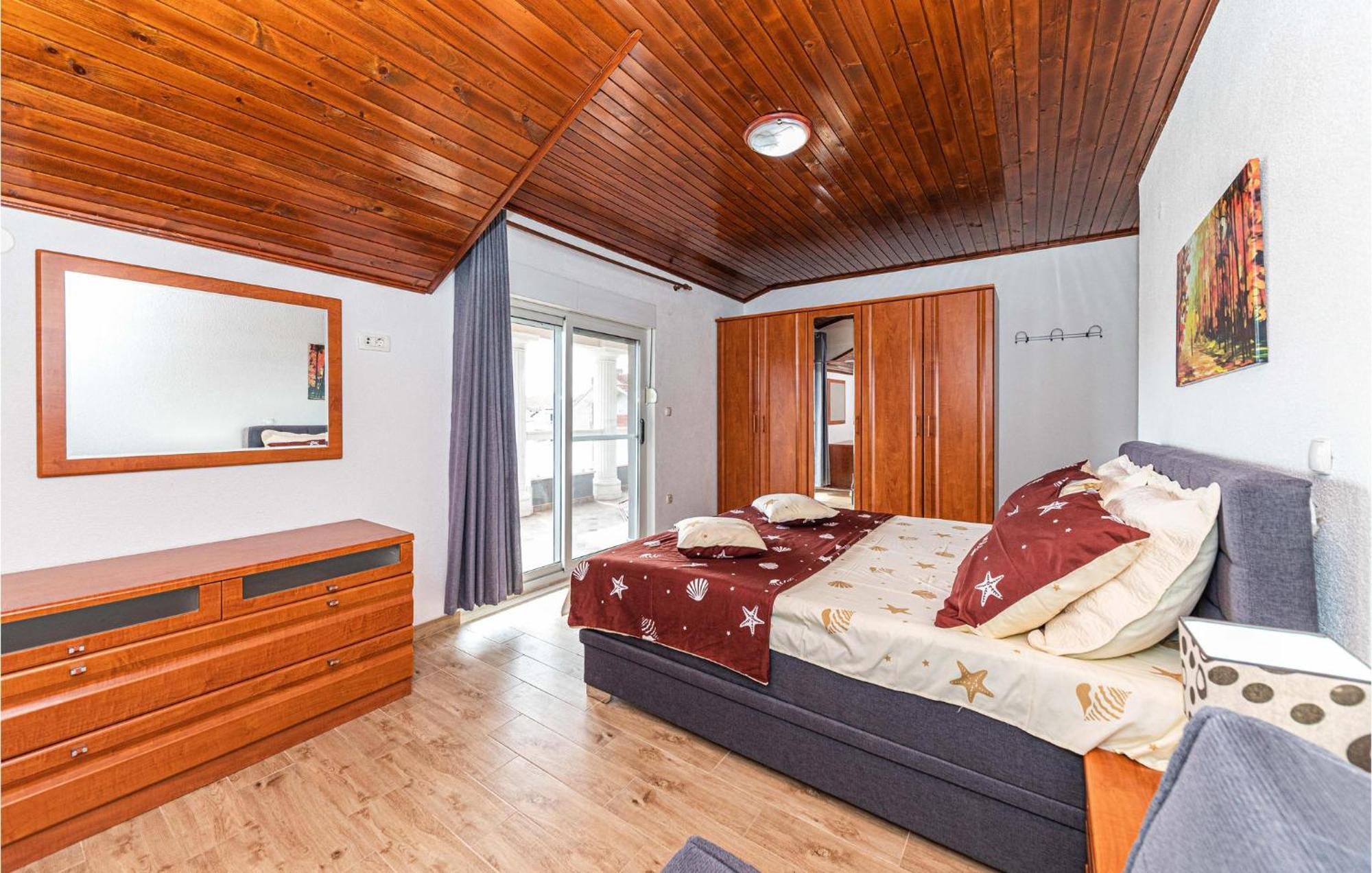 Nice Apartment In Kastel Stafilic With Sauna Kaštela エクステリア 写真