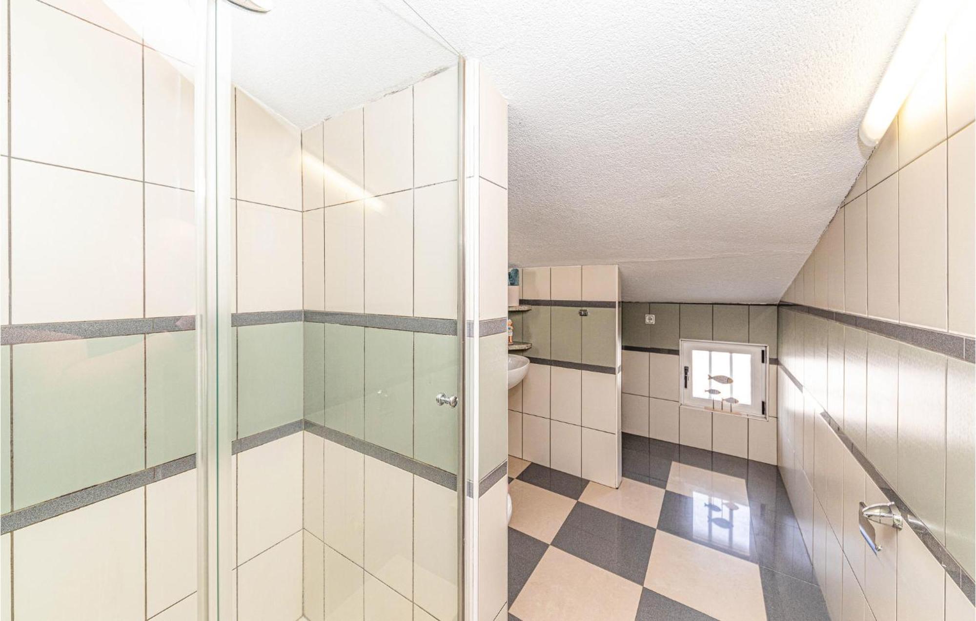 Nice Apartment In Kastel Stafilic With Sauna Kaštela エクステリア 写真